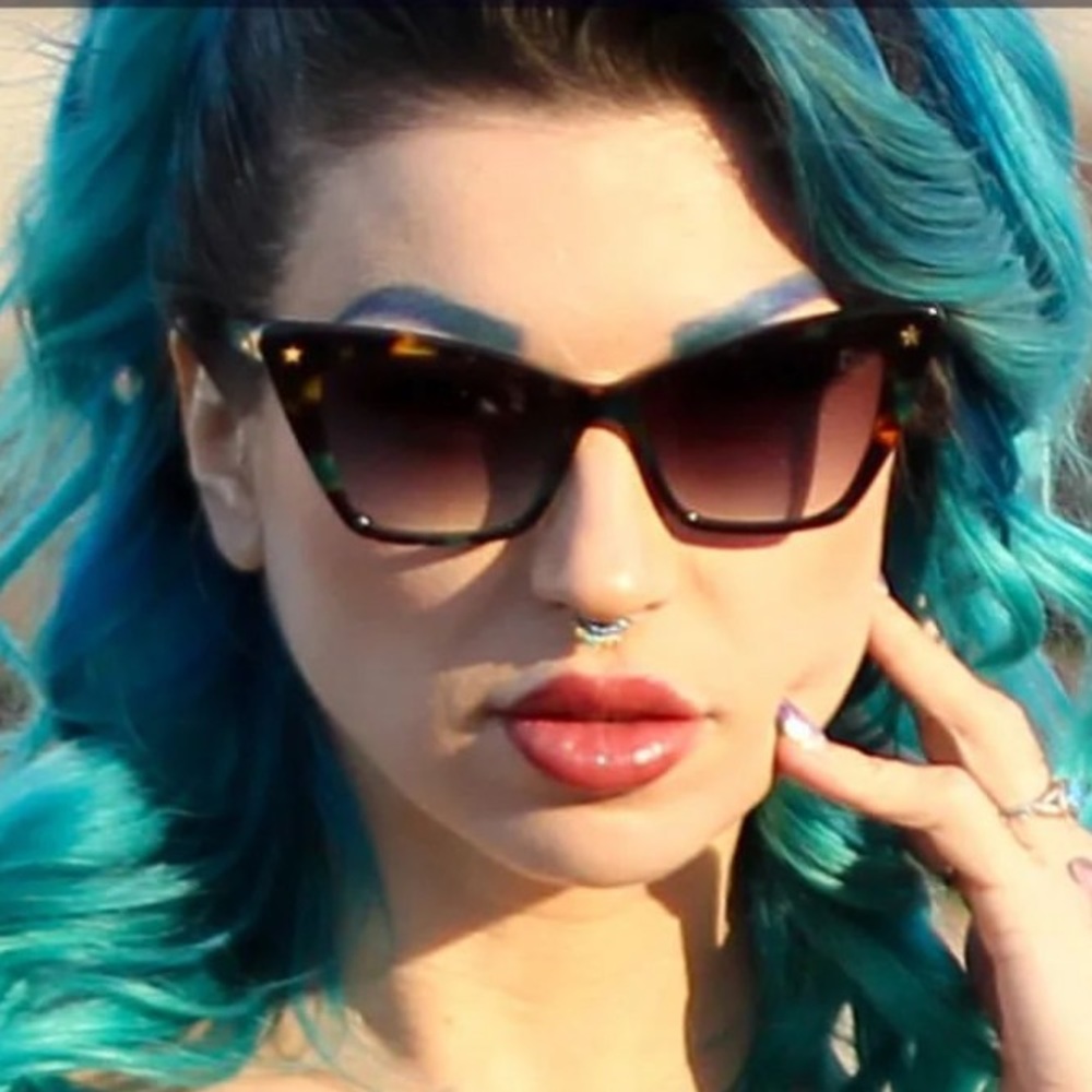 50’s Retro Throwback Cat Eye Sunglasses 😻 FlyGirls Fly Kitten Sunnies